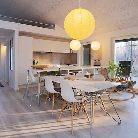 7 Person In Frederiksv Rk Frederiksværk